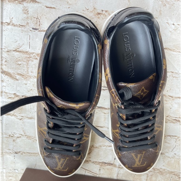 Louis Vuitton Frontrow Front Row Sneaker size 37  7 Full set - Picture 3 of 10